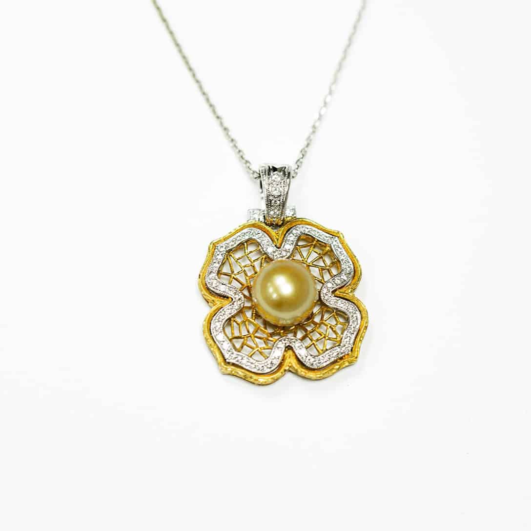Handmade Solid Gold Ladybug Necklace - Image 2